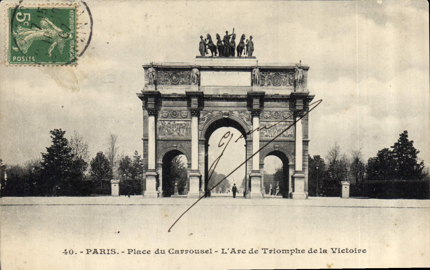 CPA Paris Place du Carrousel l'Arc de Triomphe de la Victoire