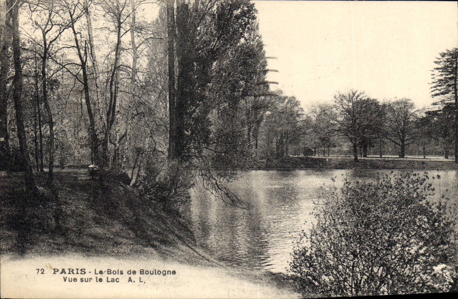 CPA Paris le Bois de Boulogne vue sur le Lac
