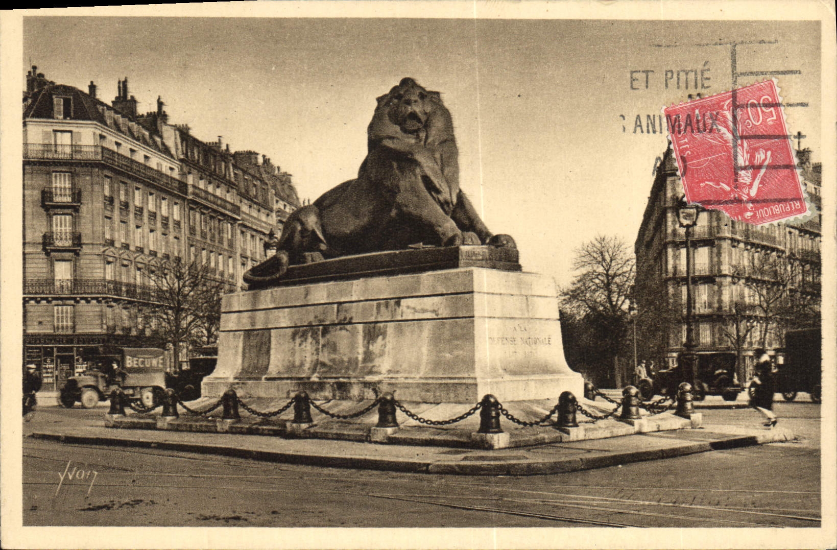 CPA Paris en flanant le Lion de Belfort a Bartholdi sculpt