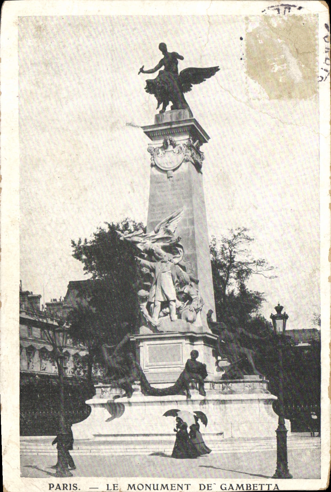 CPA Paris le Monument de Gambetta 