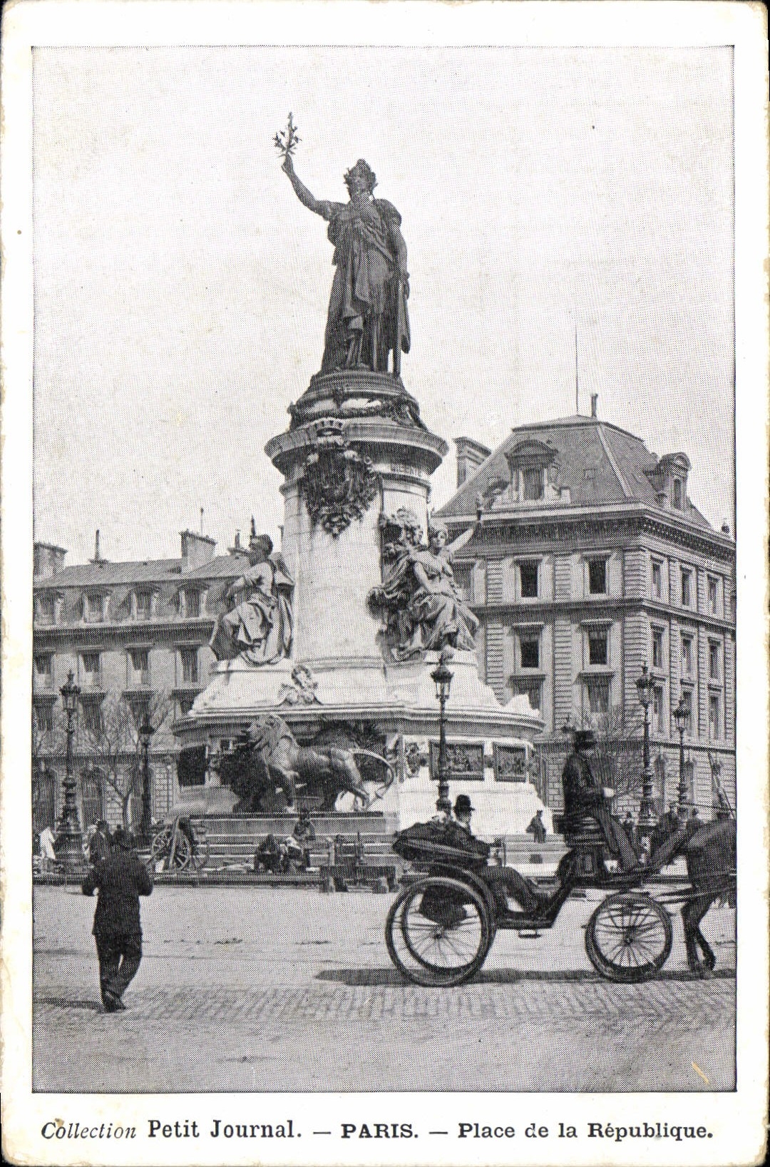 CPA Collection petit Journal Paris Place de la republique 