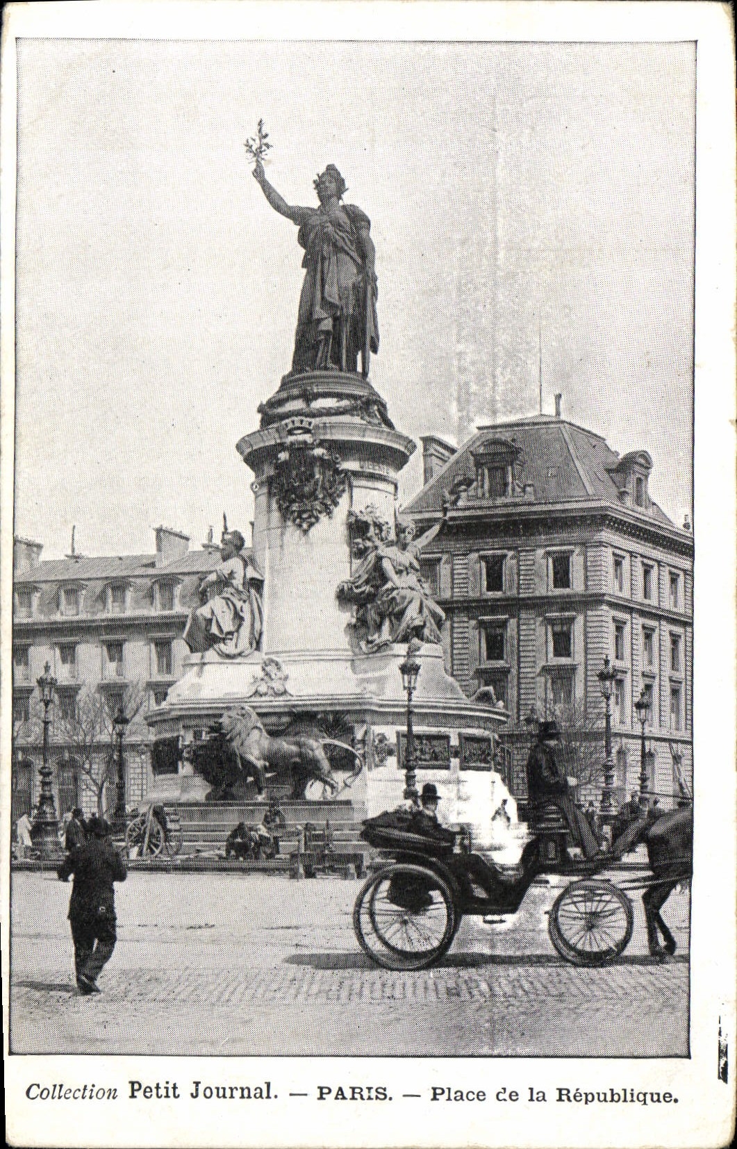 CPA Collection Petit Journal Paris Place de la Republique