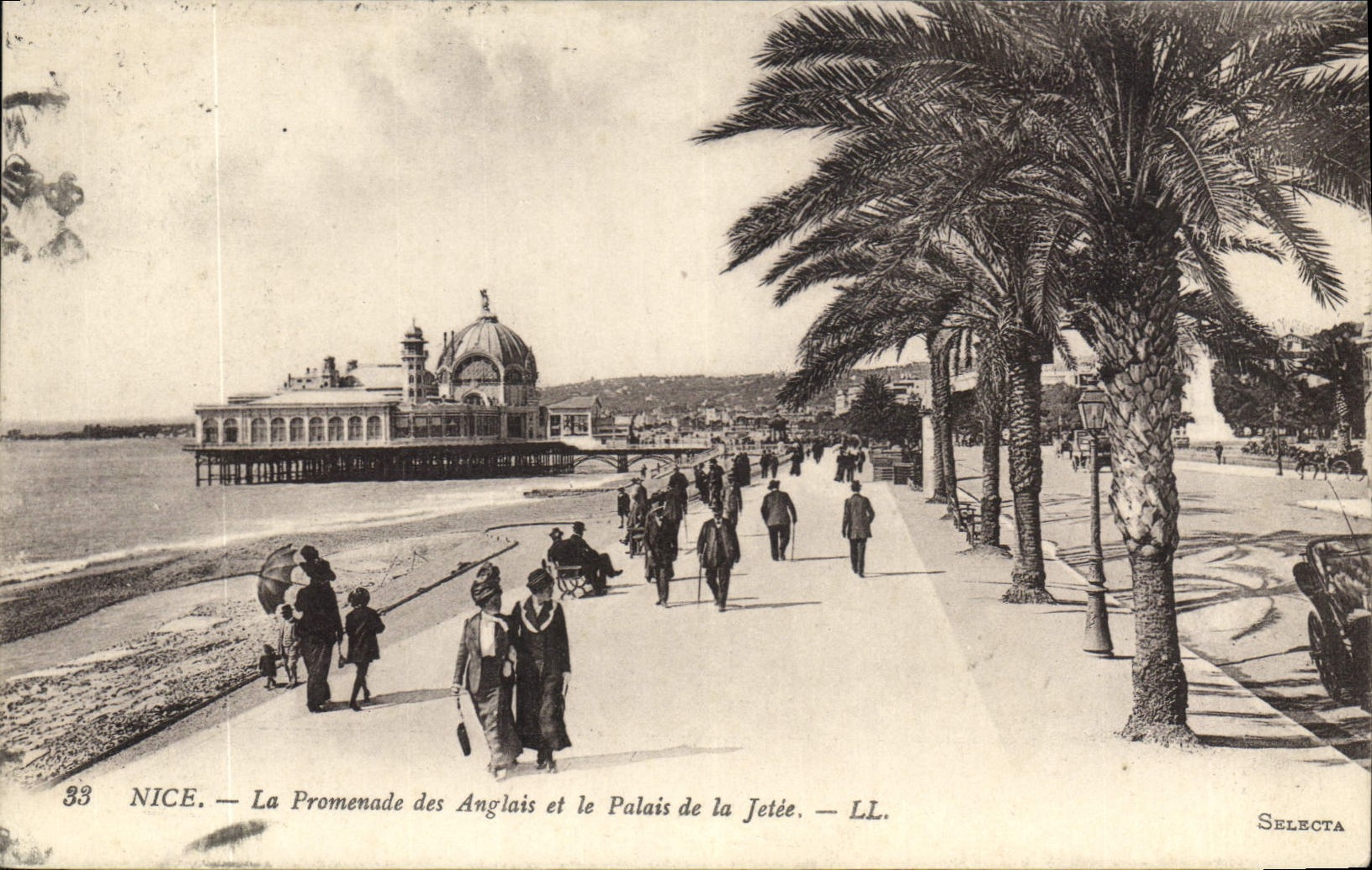 CPA Nice la Promenade des Anglais et le Palais de la Jetee