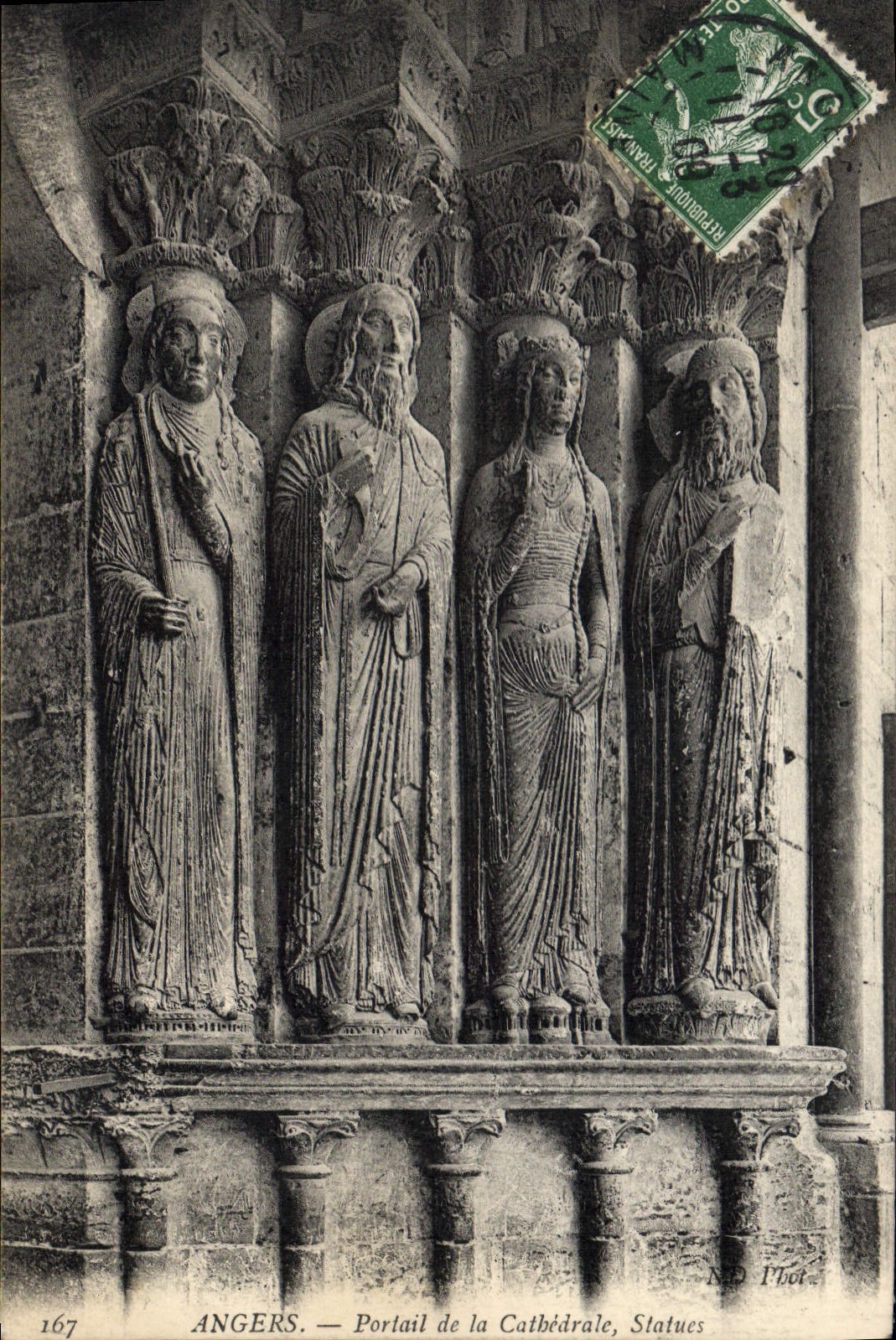 CPA Angers Portail de la Cathedrale Statues
