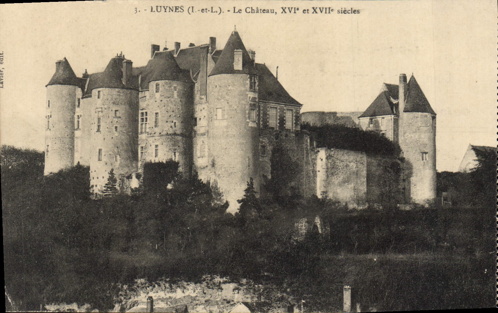 CPA Luynes I et L Le Chateau XVI et XVII siecles