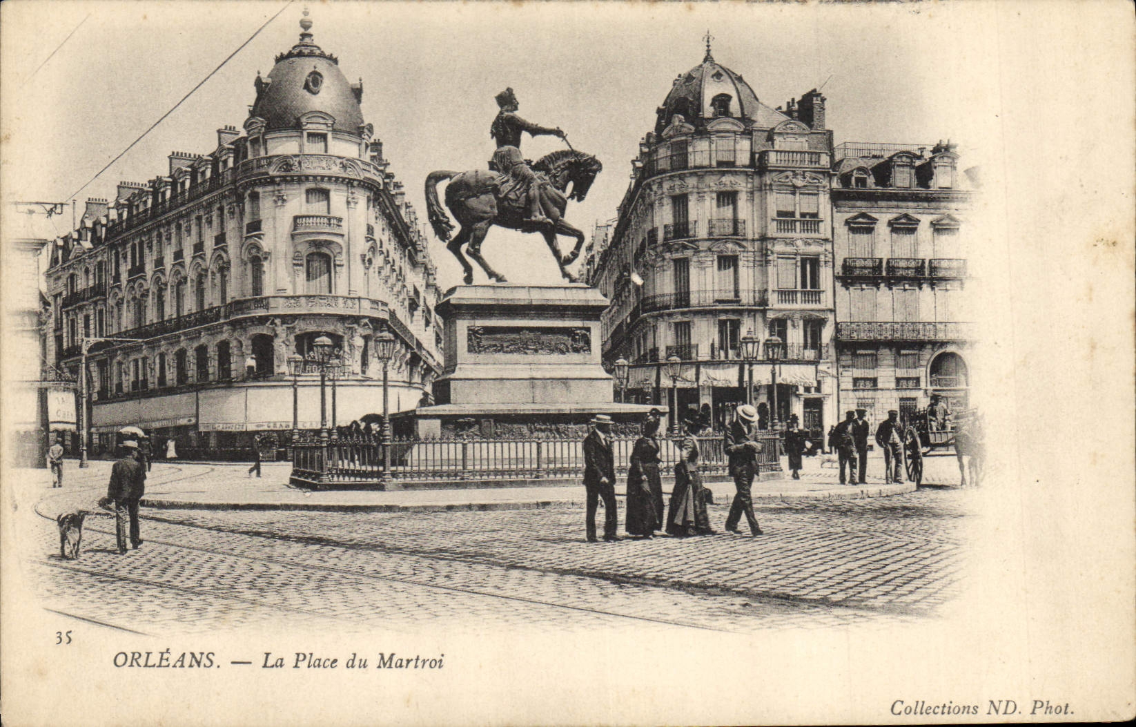 CPA Orleans La Place du Martroi 