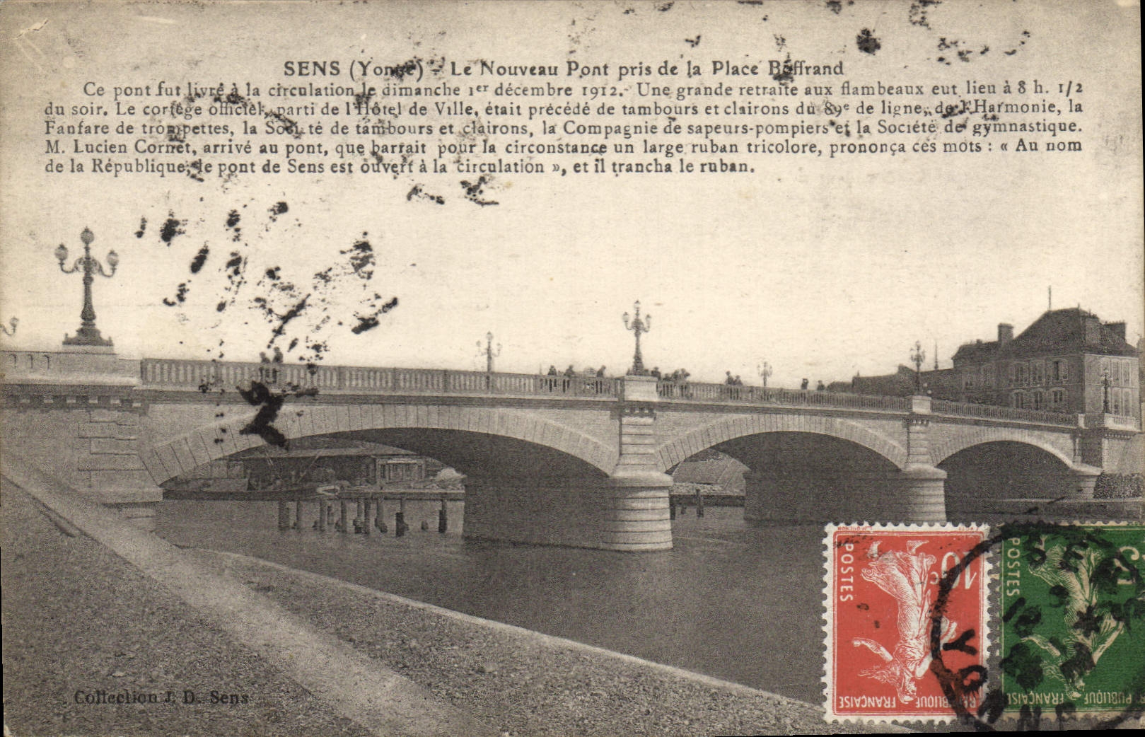 CPA Sens Yonne le Nouveau Pont pris de la Place Boffrand 