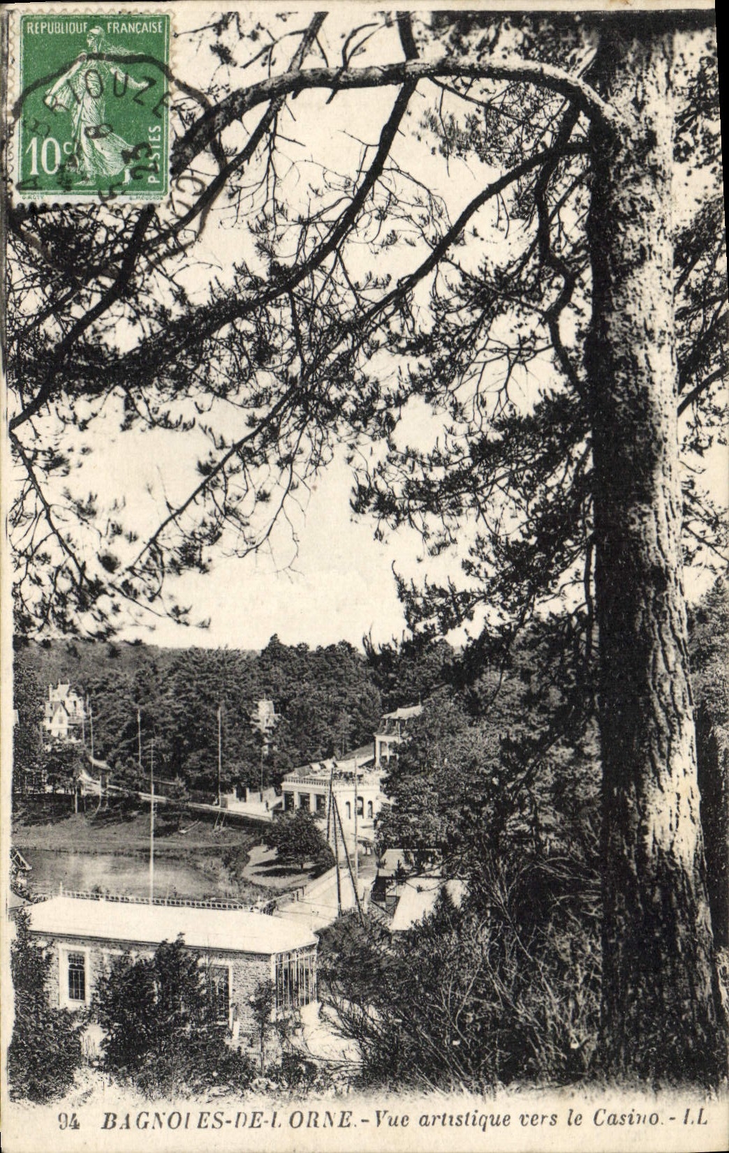 CPA Bagnoles de Lorne vue artistique vers le Casino