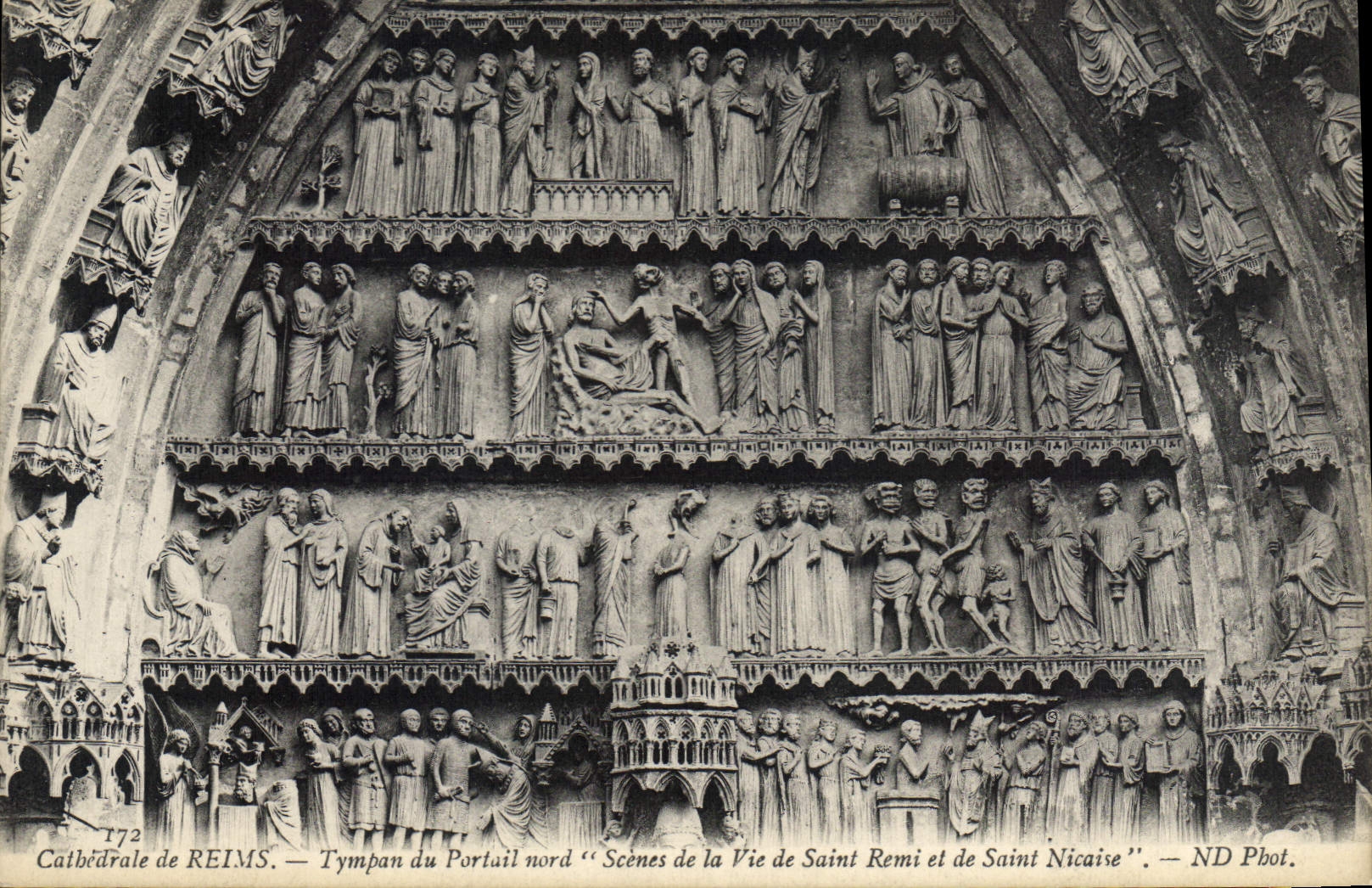 CPA Cathedrale de Reims Tympan du Portail nord Scenes de la Vie de Saint Remi et de Saint Nicaise