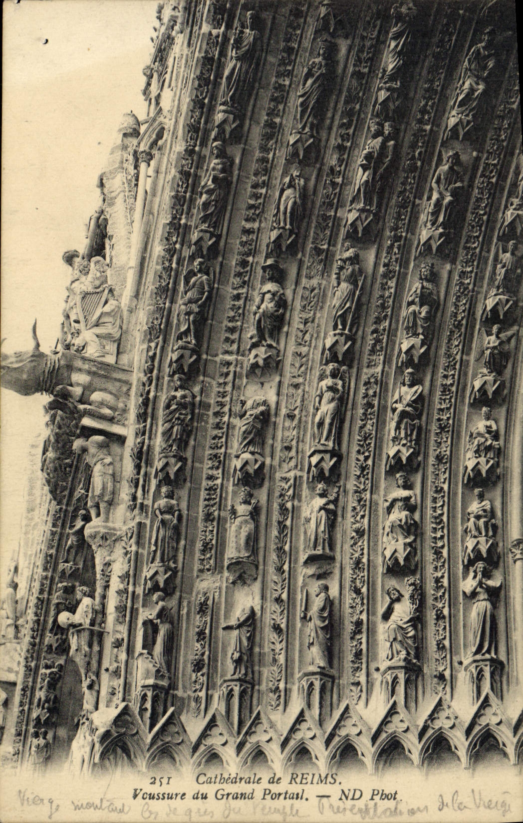 CPA Cathedrale de Reims Voussure du Grand Portail