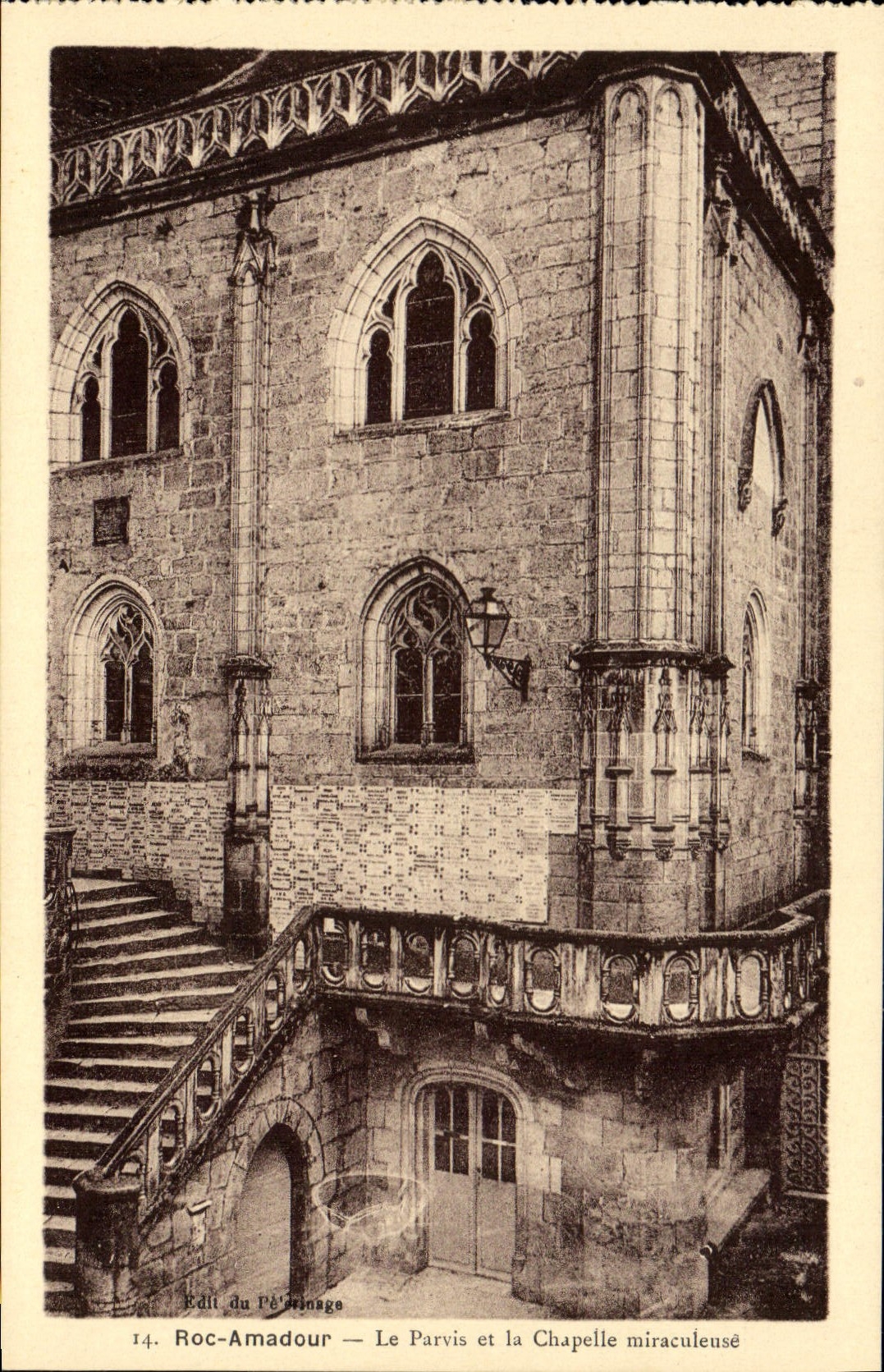 CPA Roc Amadour le Parvis et la Chapelle miraculeuse 