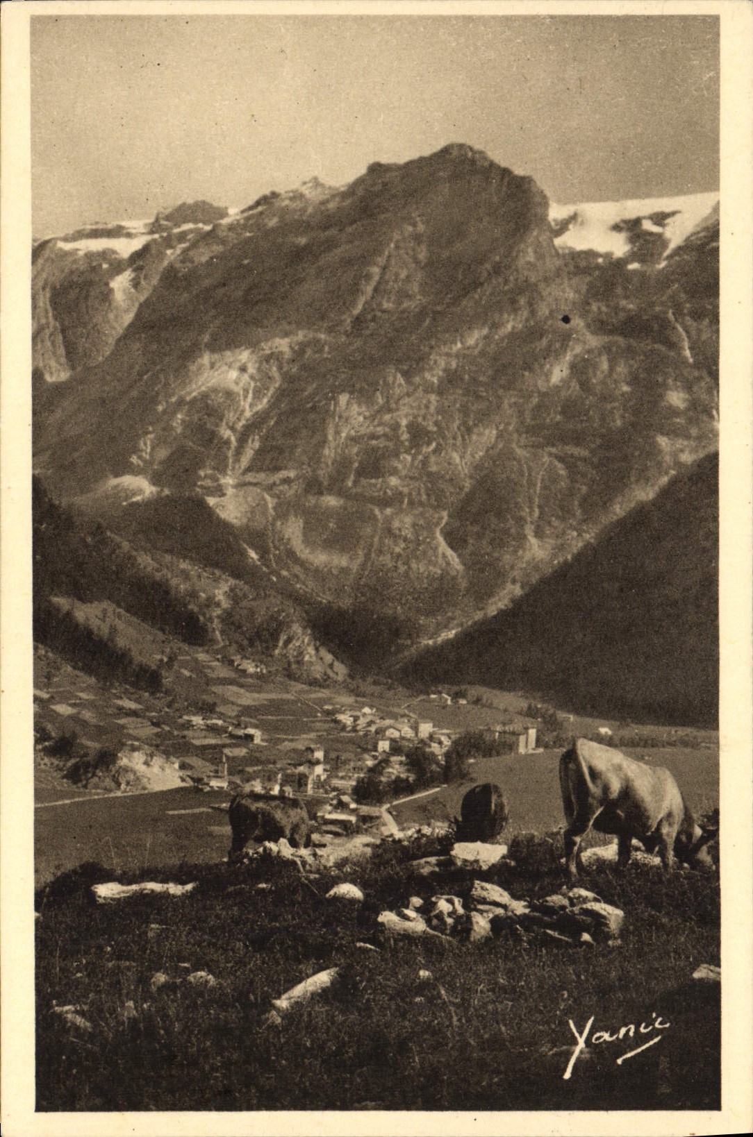 CPA Pralognan Vue generale et le Grand Marchet 