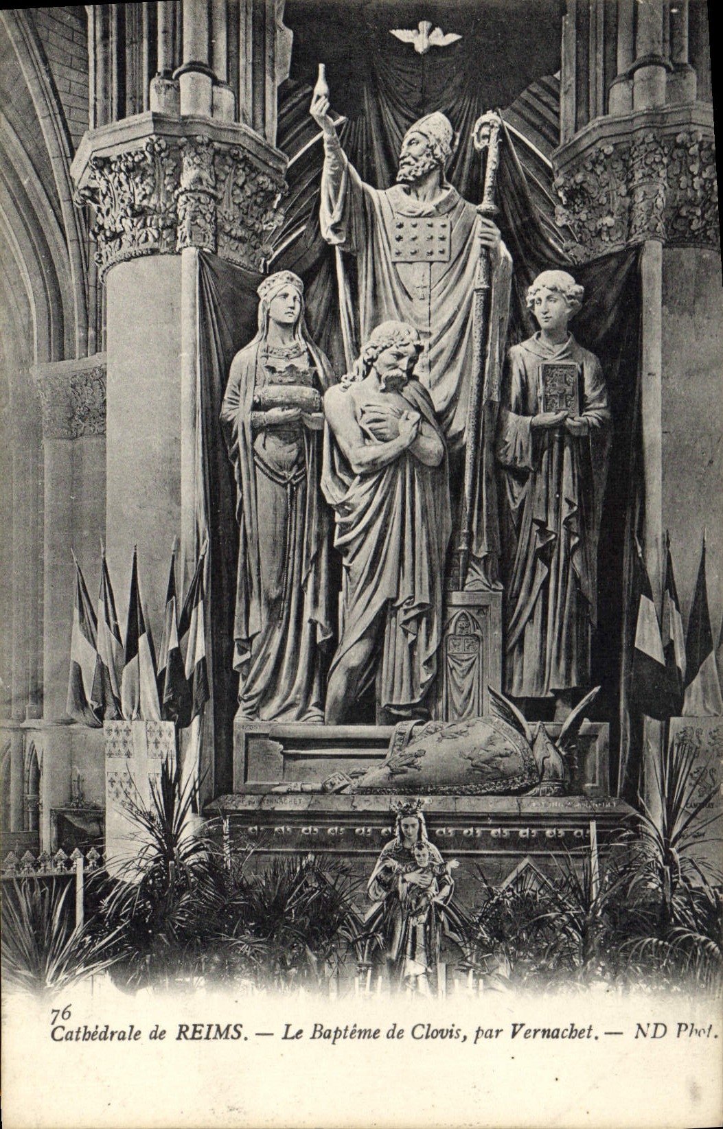 CPA Cathedrale de Reims Le Bapteme de Clovis par Vernachet 