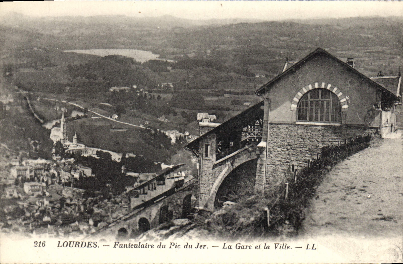 CPA Lourdes Funiculaire du Pic du Jer La Gare et la Ville 