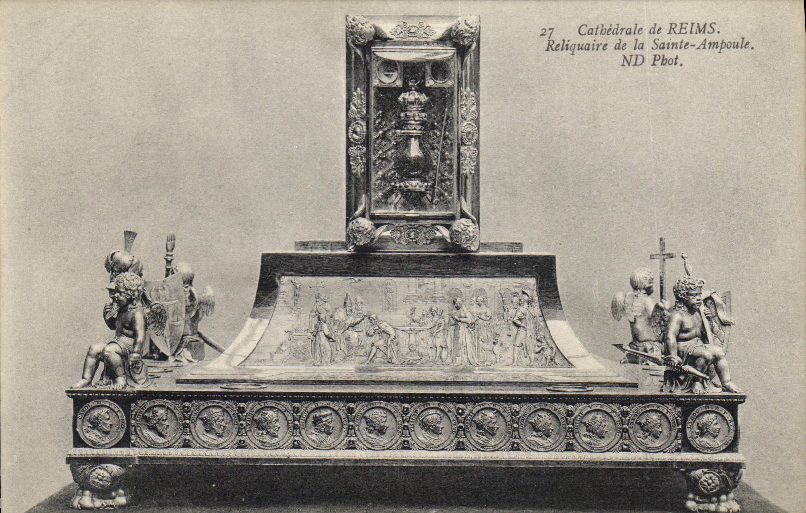 CPA Cathedrale de Reims Reliquaire de la Sainte Ampoule