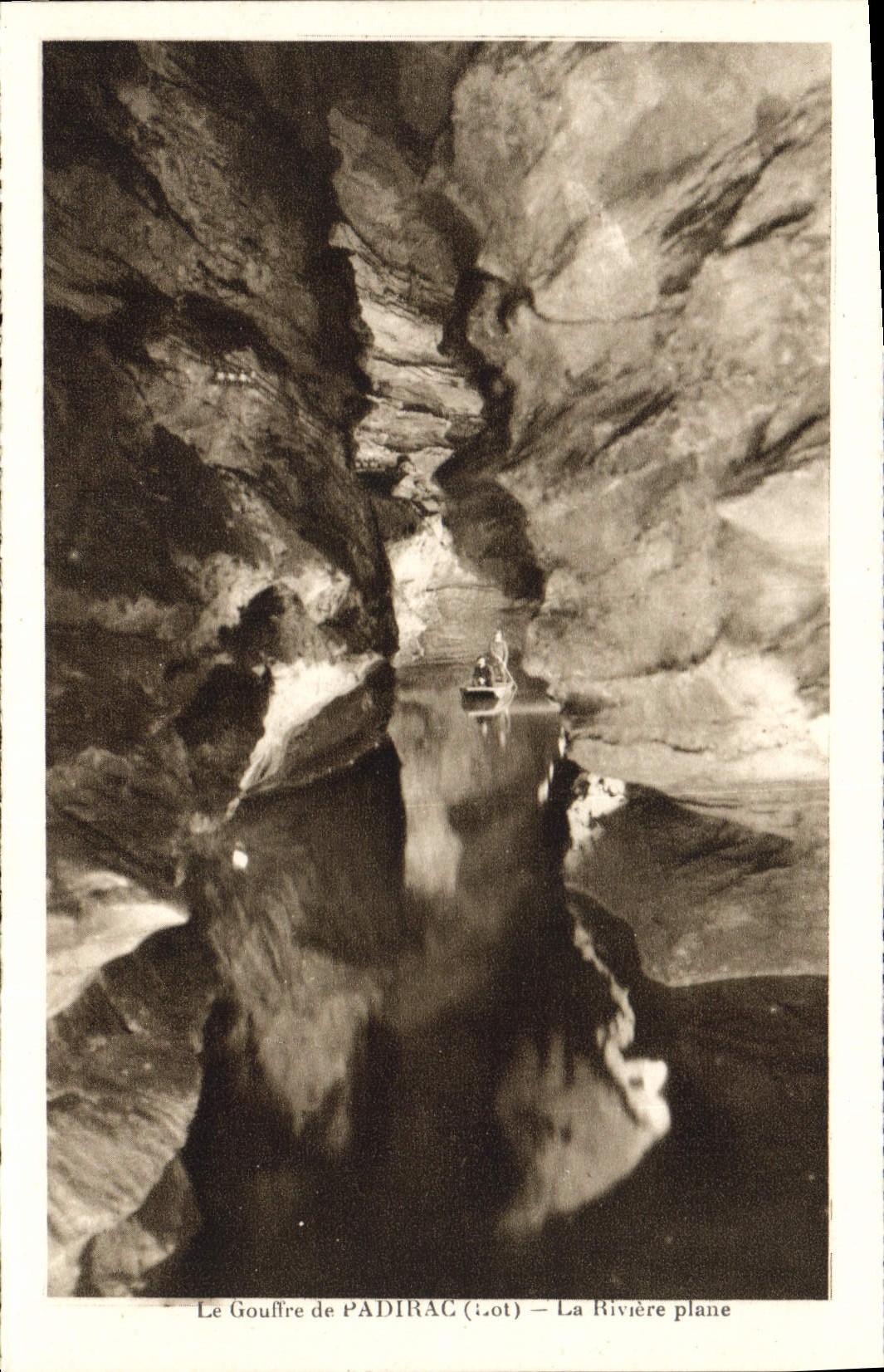 CPA Le Gouffre de Padirac LotLa Riviere plane