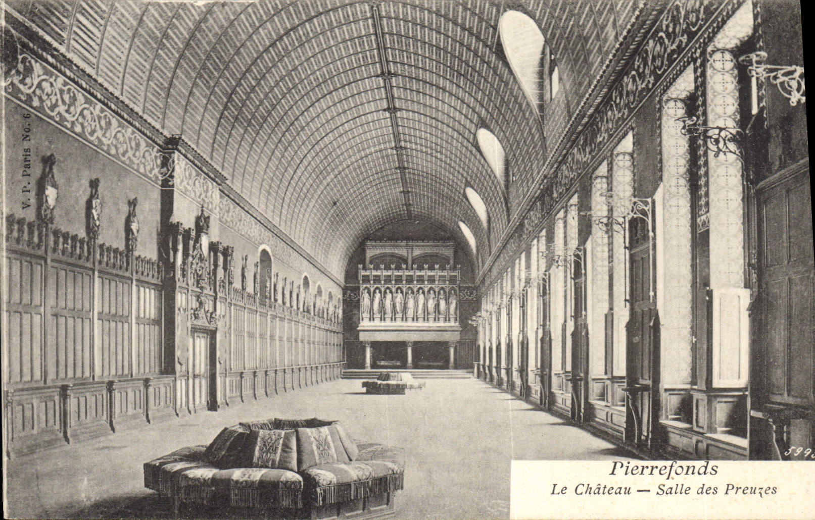 CPA Pierrefonds Le Chateau Salle des Preuzes