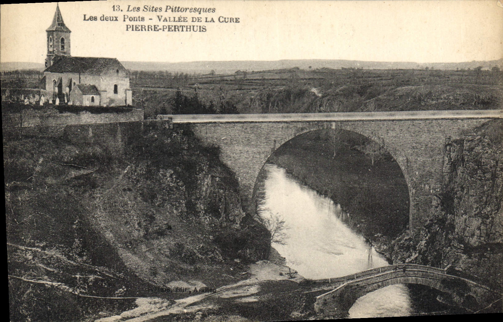 CPA Les Sites Pittoresques Les deux Ponts Vallee de la Cure Pierre Perthuis 