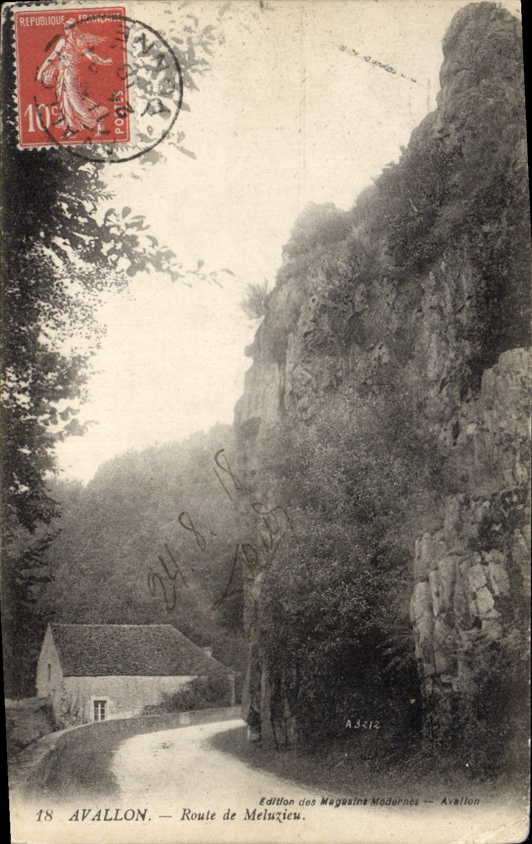 CPA Avallon Route de Meluzieu 