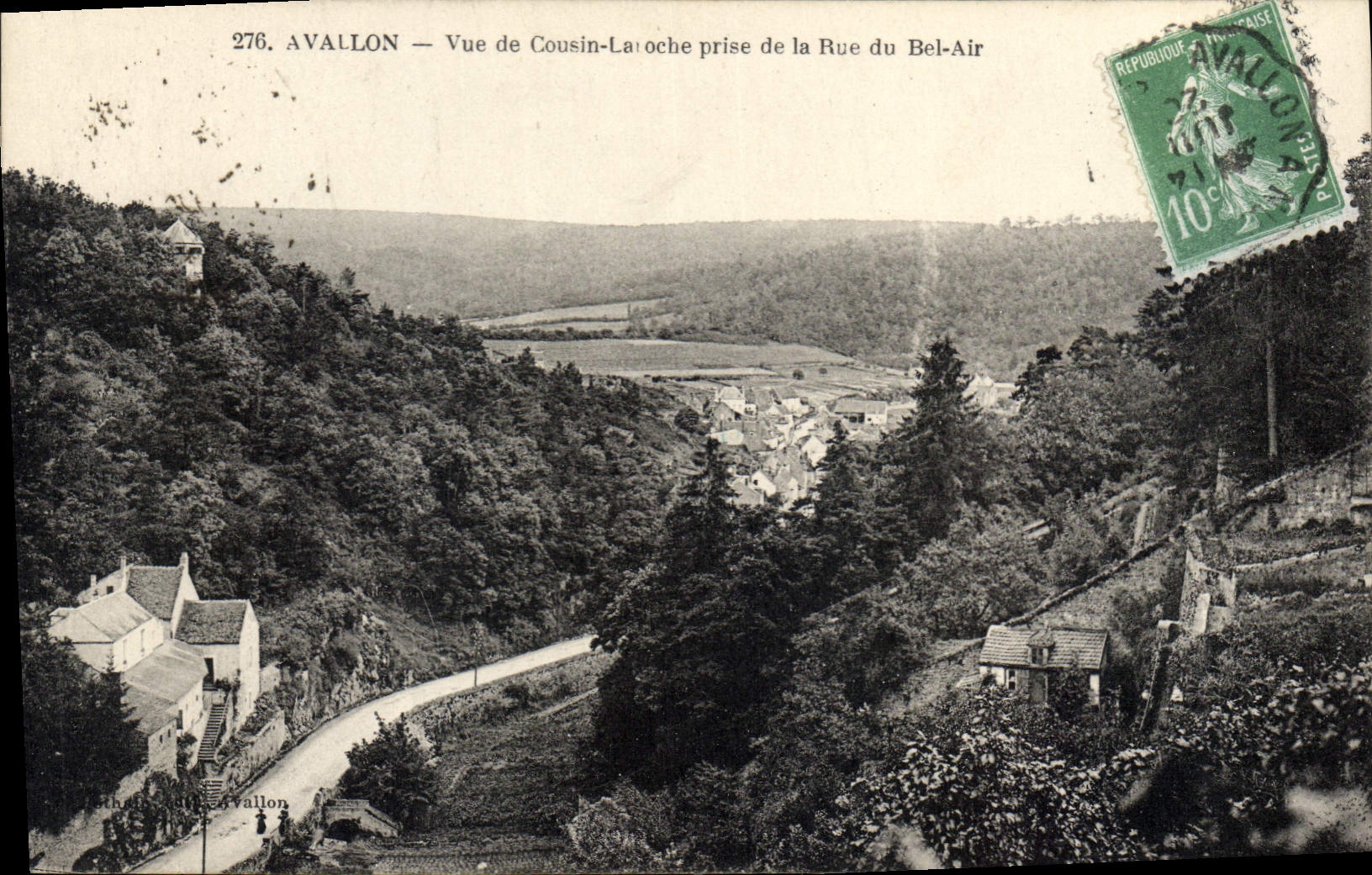 CPA Avallon Vue de Cousin Laroche prise de la Rue du Bel Air 
