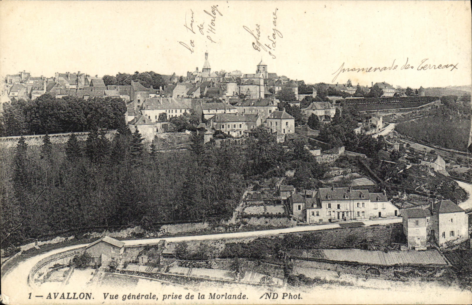 CPA Avallon Vue generale prise de la Morlande 