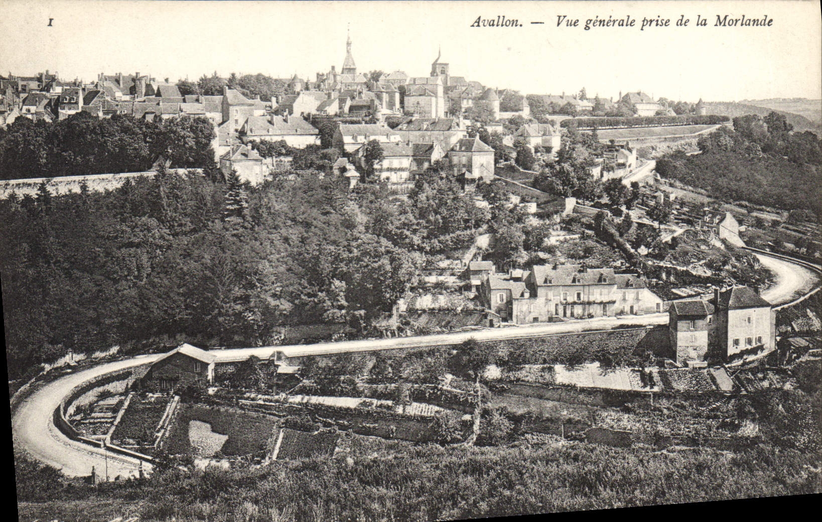 CPA Avallon Vue generale prise de la Morlande 