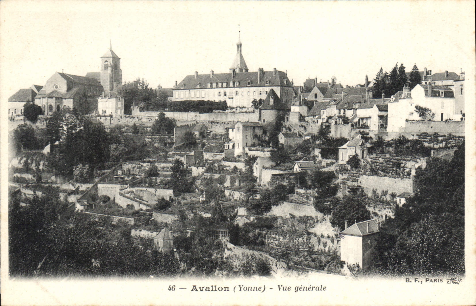 CPA Avalon Yonne Vue generale 