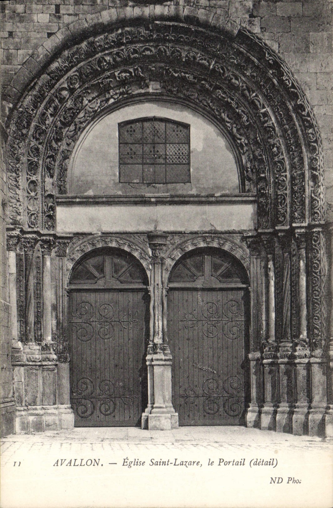CPA Avallon Eglise Saint Lazare le Portail detail 
