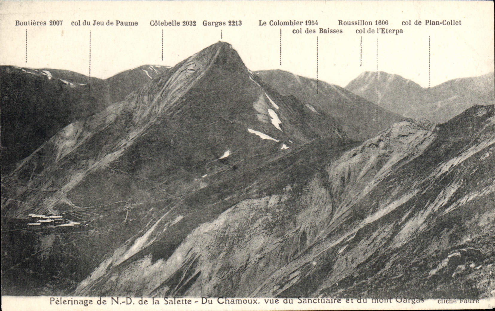 CPA Pelerinage de N D de la Salette Du Chamoux vue du Sanctuaire et du mont Gargas