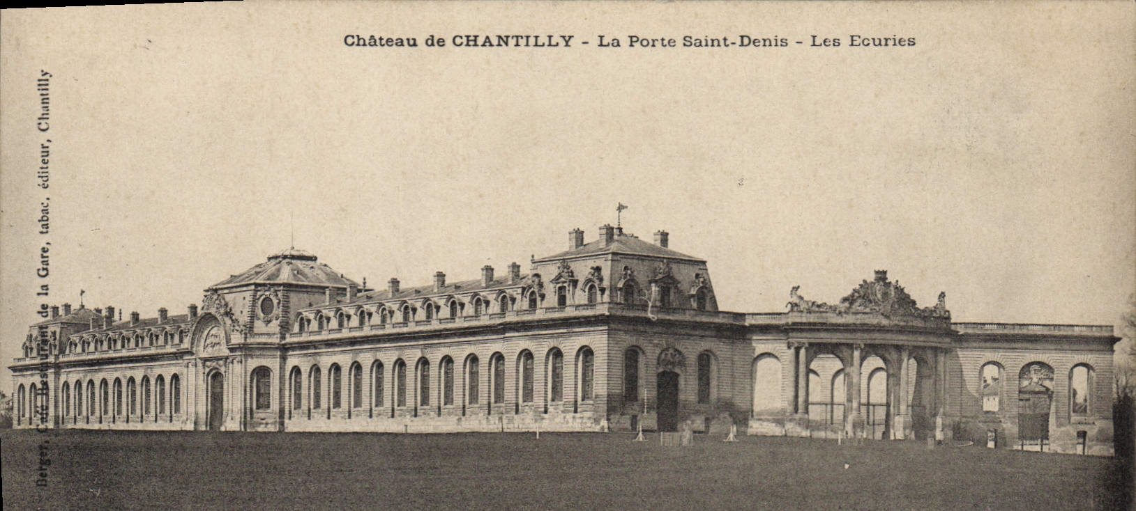 CPA Chateau de Chantilly La Porte Saint Denis Les Ecuries