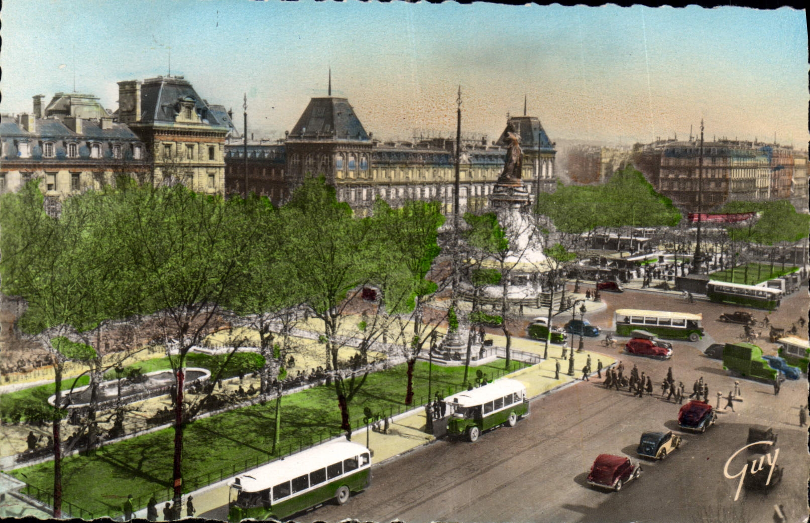 CPA Paris Place de la Republique 