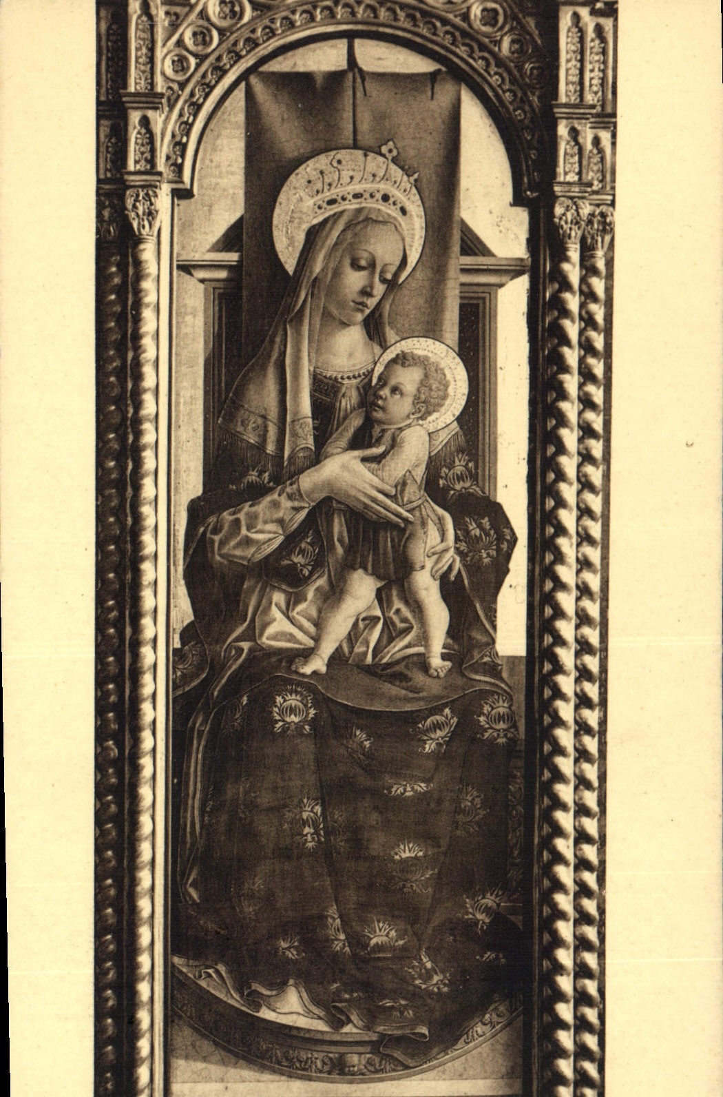 CPA C Crivelli 1430 1495 Vierge et enfant Jesus Musee de Bruxelles