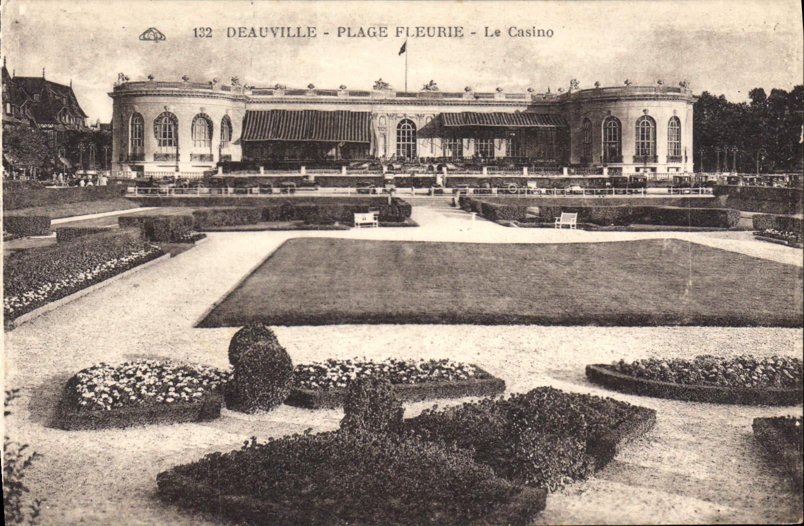 CPA Deauville Plage Fleurie Le Casino