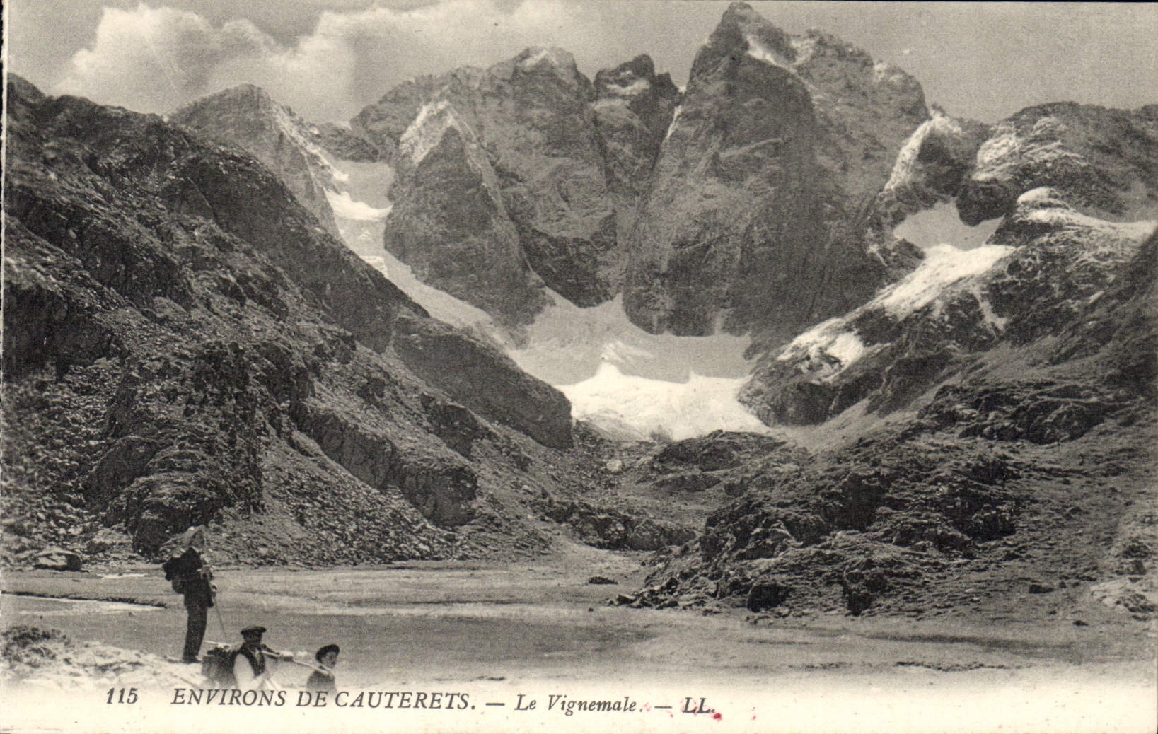 CPA Environs de Cauterets Le Vignemale 