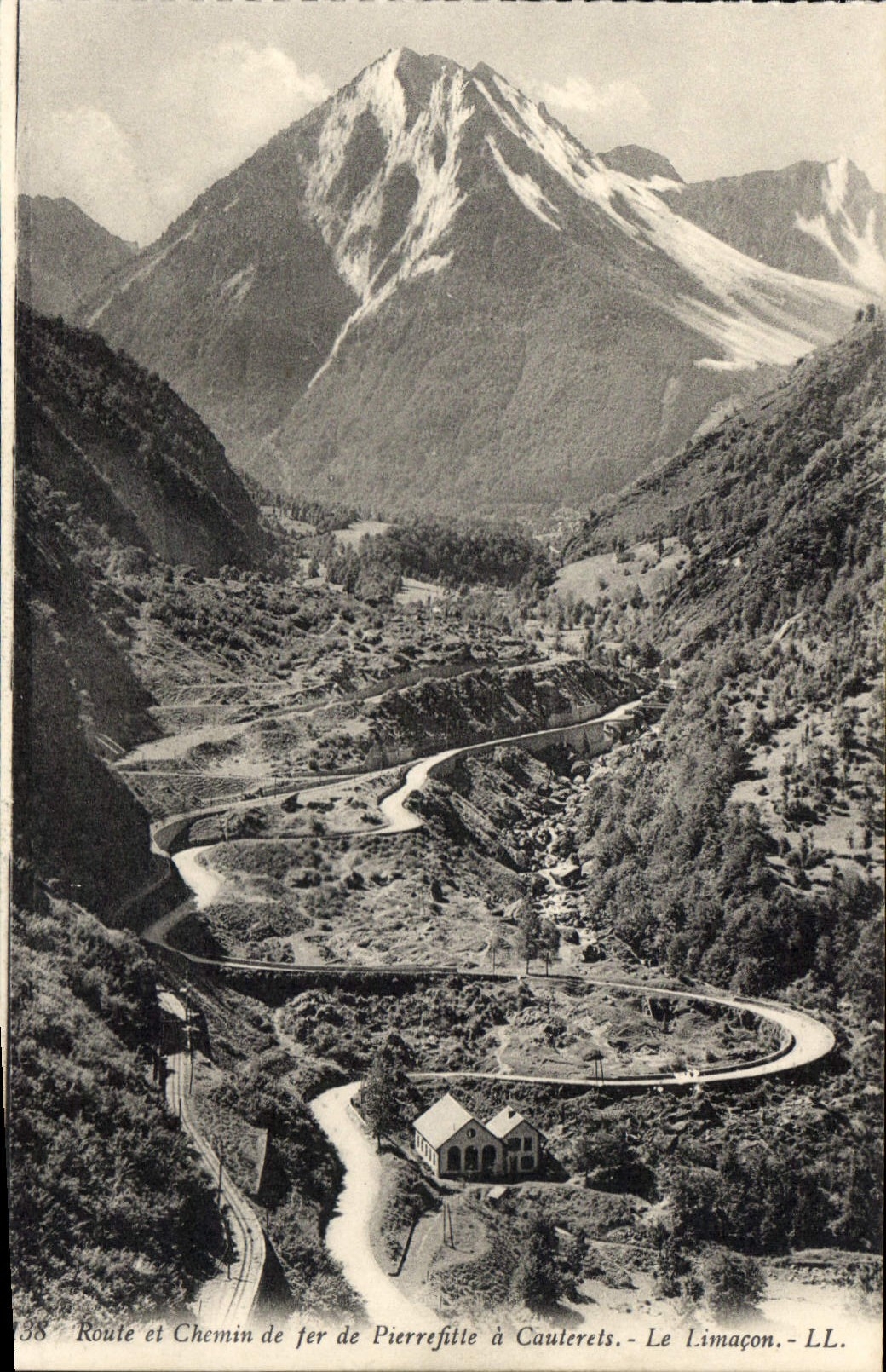 CPA Route et Chemin de fer de Pierrefille a Cauterets Le Limacon 