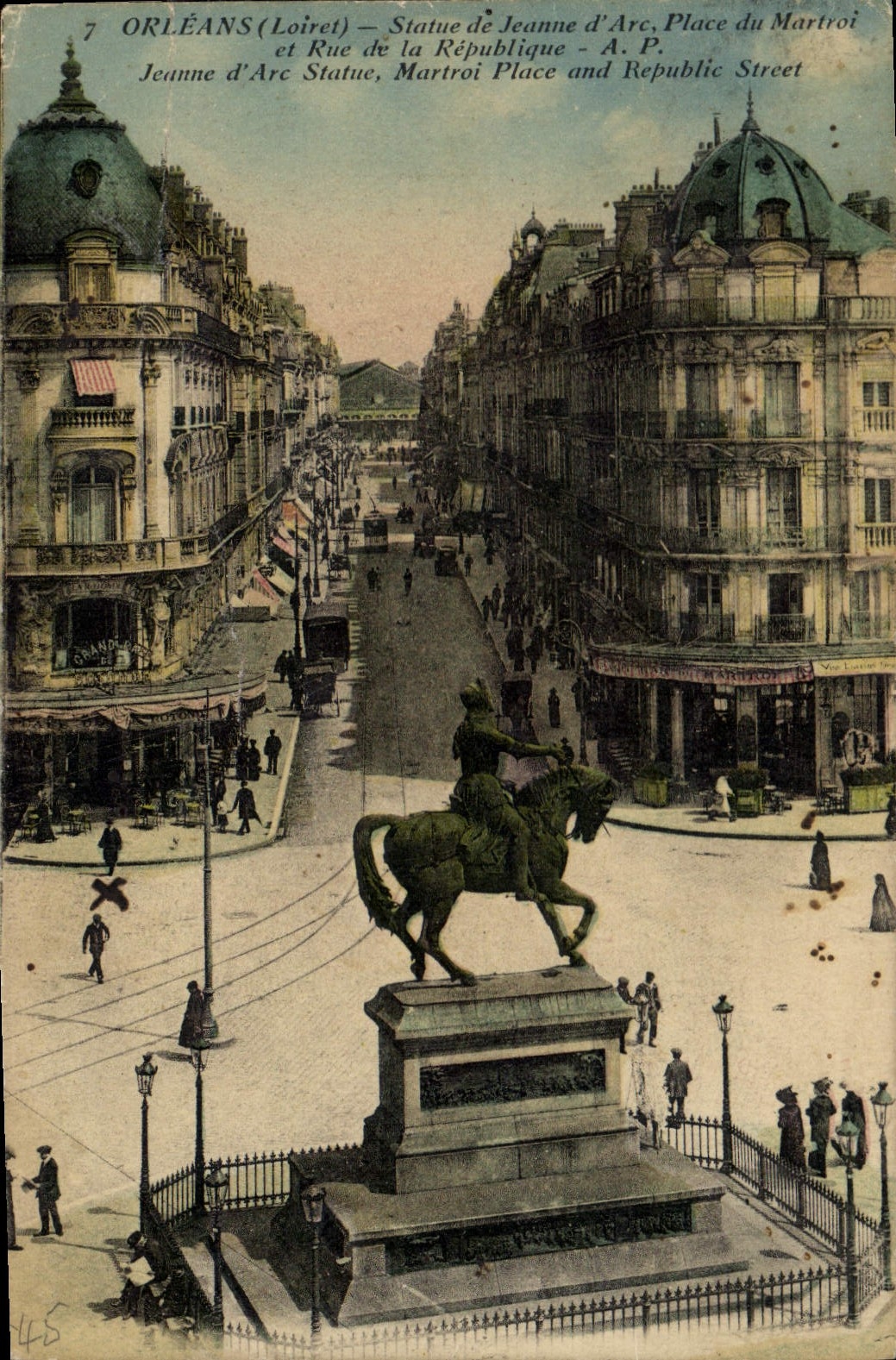 CPA Orleans Loiret Statue de Jeanne d'Arc 