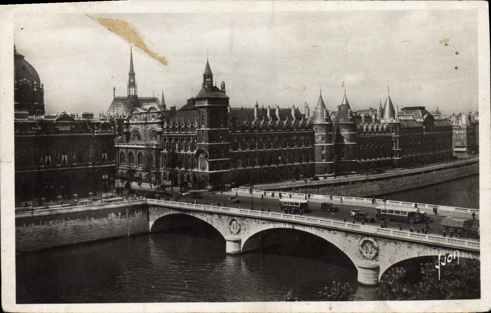 CPA Paris Le Palais de Justice et le Pont au Change
