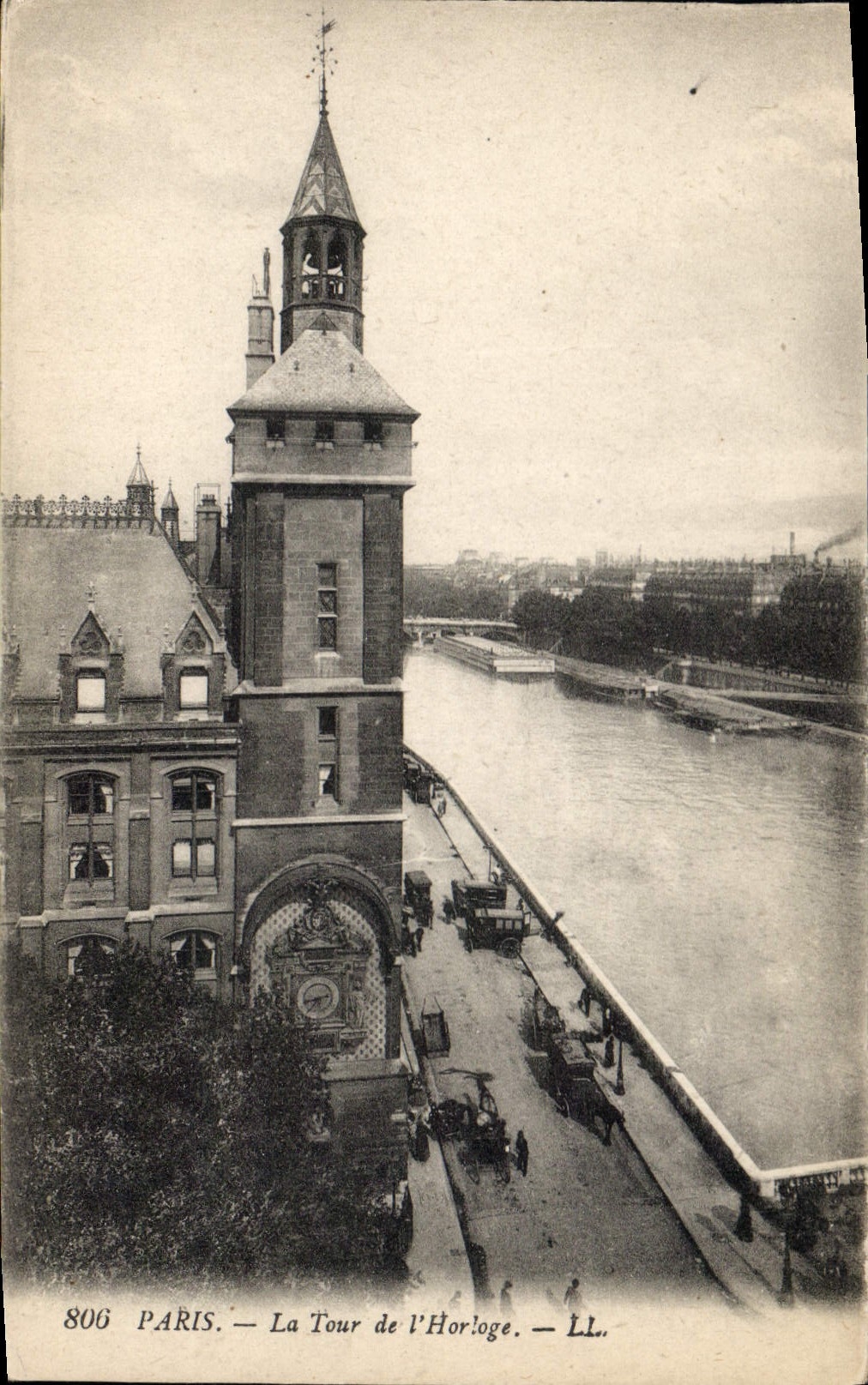 CPA Paris La Tour de l'Horloge 