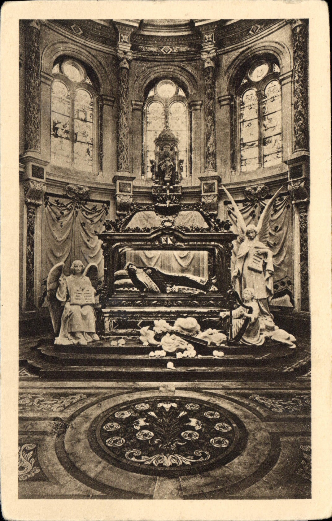 CPA Chapelle et Chasse de Sainte Therese de l'Enfant Jesus 