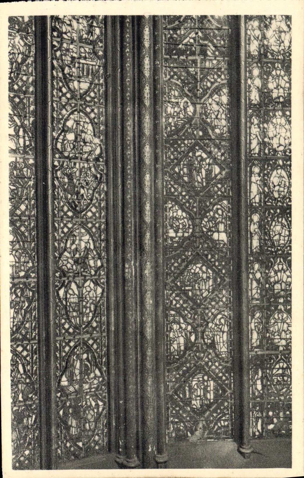 CPA Paris La Sainte Chapelle Chapelle haute