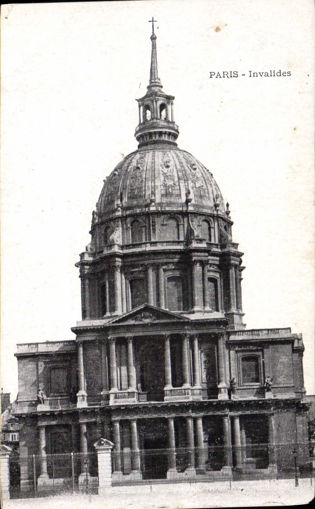 CPA Paris Invalides 