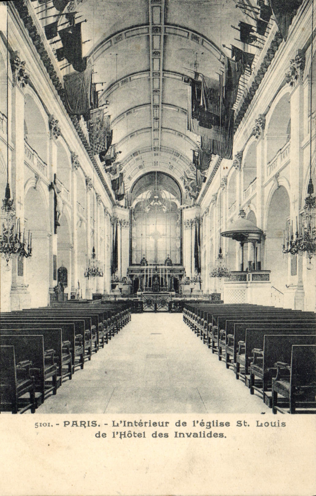 CPA Paris L'Interieur de l'Eglise St Louis de l'Hotel des Invalides 