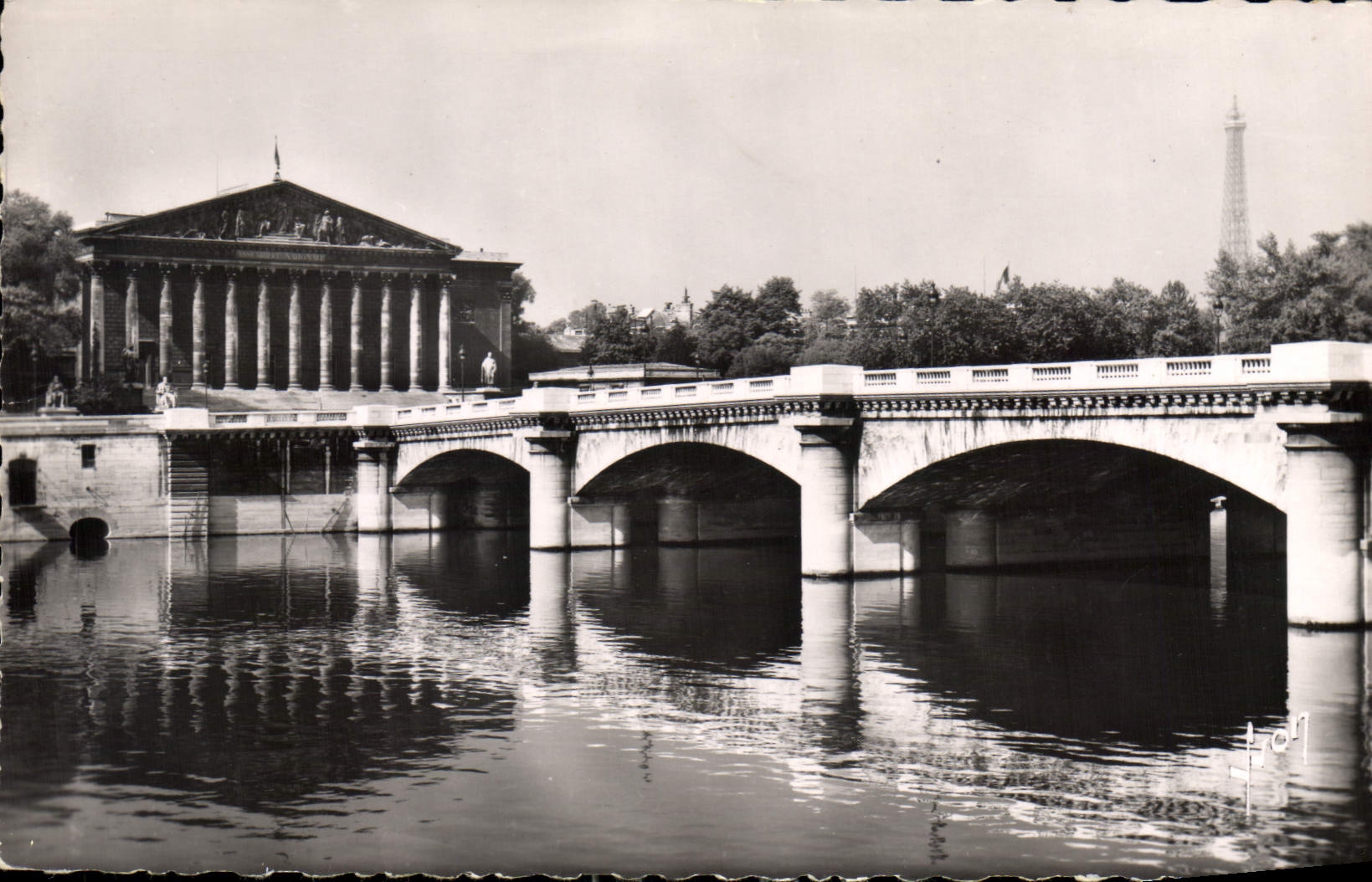 CPA Paris Pont de la Concorde et Assemblee Nationale