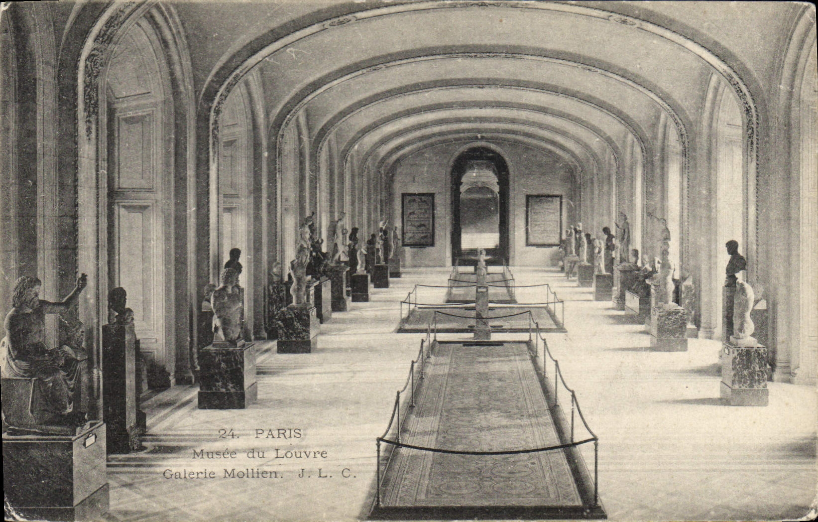 CPA Paris Musee du Louvre 