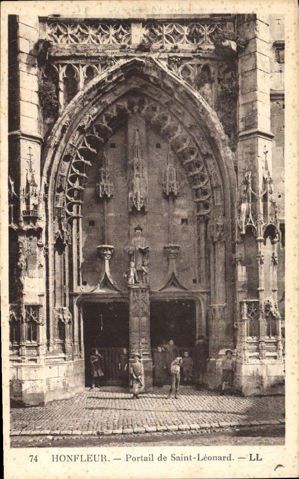 CPA Honfleur Portail de Saint Leonard 