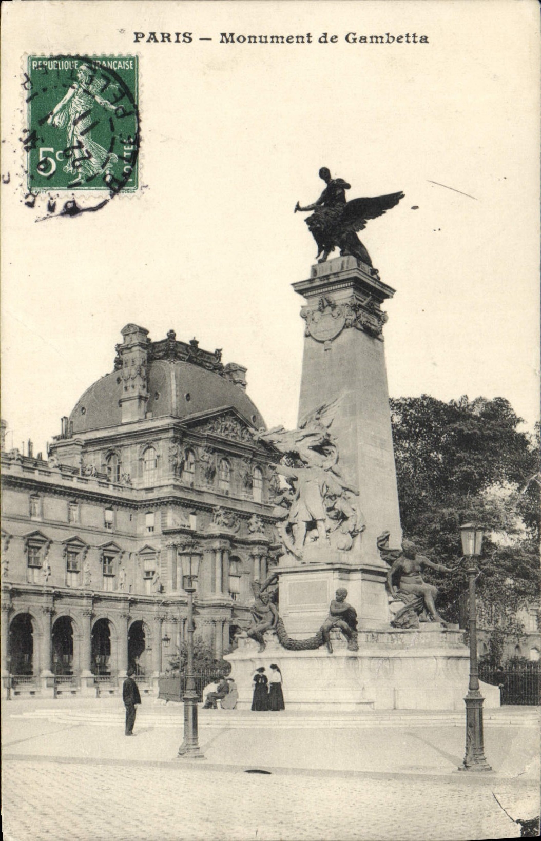 CPA Paris Monument de Gambetta
