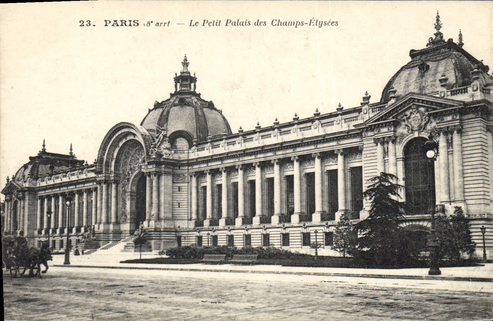 CPA Paris Le Petit Palais des Champs Elysees 