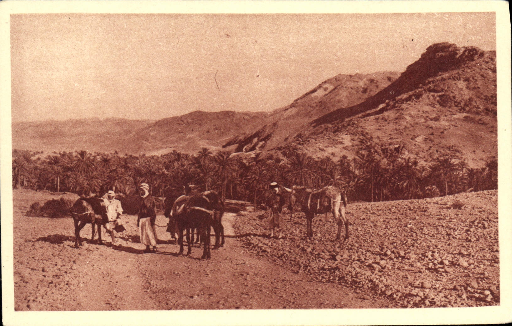 CPA Aures Entre Djemora et Beni Souik 