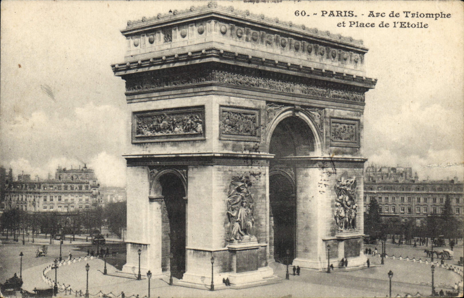 CPA Paris Arc de Triomphe et Place de l'Etoile