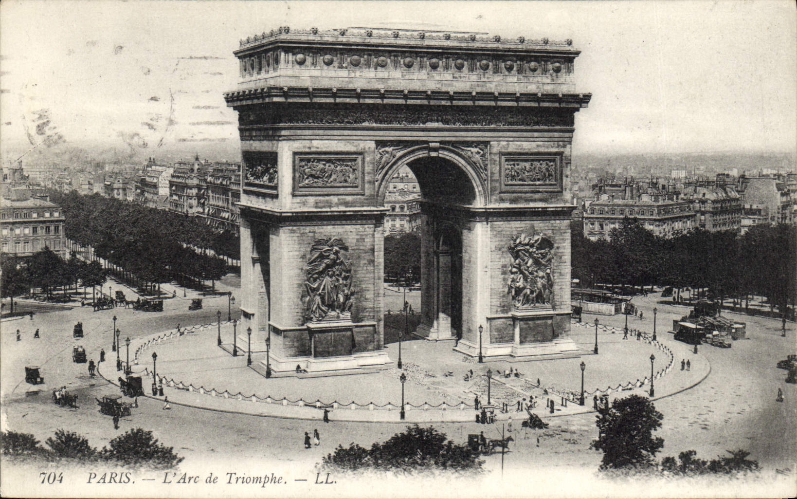 CPA Paris L'Arc de Triomphe 